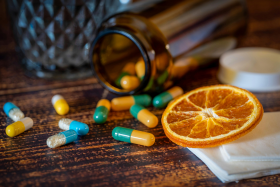 C-vitamin adagolása: Ennyit szedj minden nap!
