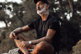 Férfi vitalitás és tesztoszteron: Hogyan segít a shilajit a teljesítménycsökkenés leküzdésében?
